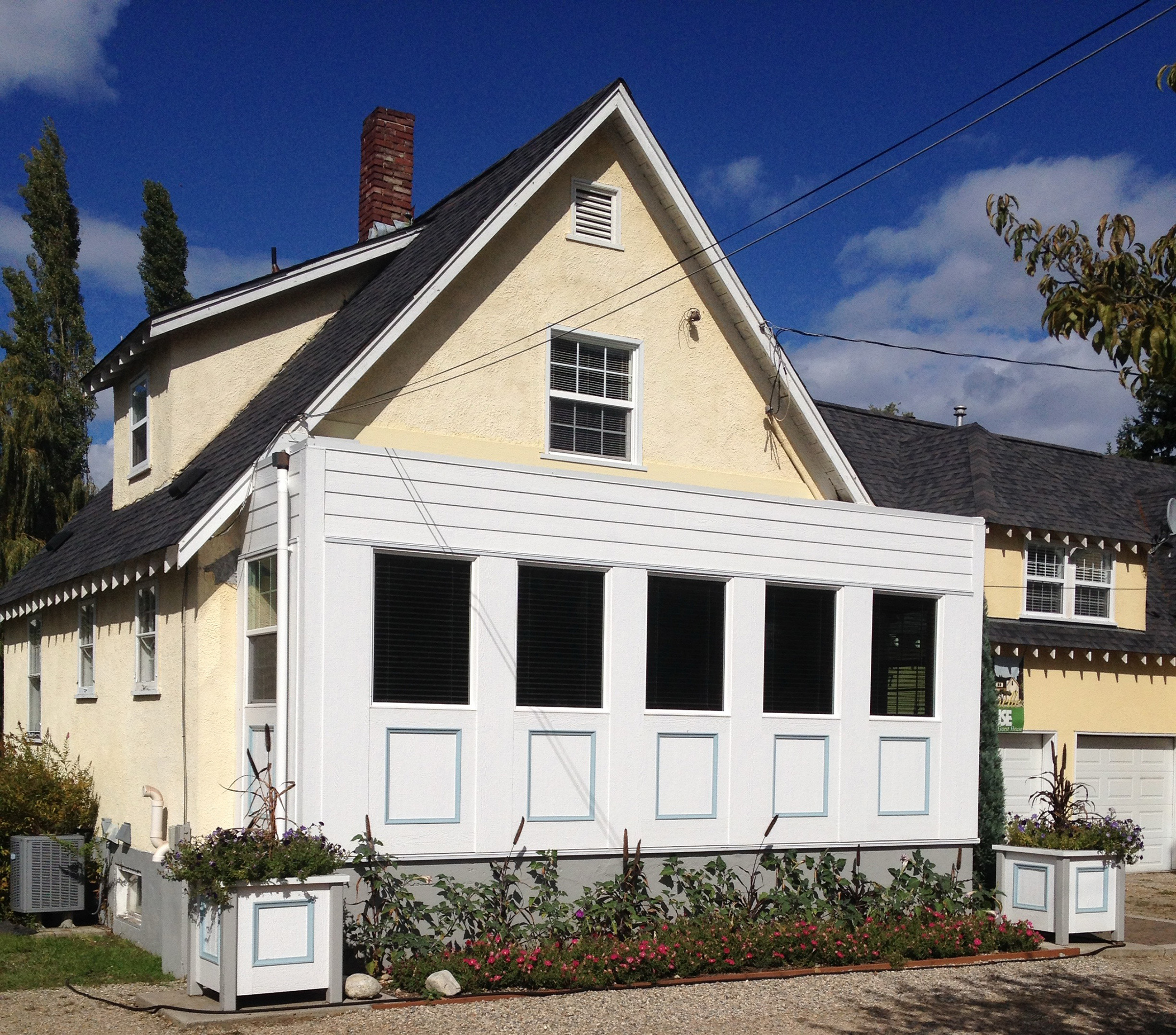 Exterior view of Genelle House B and B
